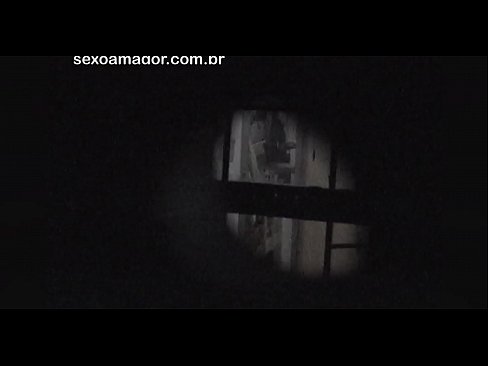 ❤️ Blondīnīte tiek slepeni filmēta ar kaimiņu vuajeru, kurš slēpjas aiz dobiem ķieģeļiem Duršanās video pie lv.tvmarket.top ❌❤